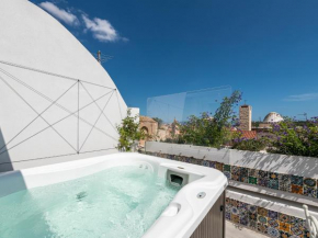 Bea's Terrace - Private Jacuzzi in the City Centre